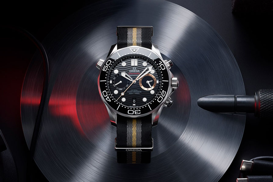Omega Seamaster Diver 300M Chronograph 007 First Light, disponible en DeMaio Joyería